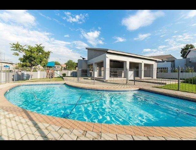 2 BEDROOM APARTMENT TO LET IN BROADACRES